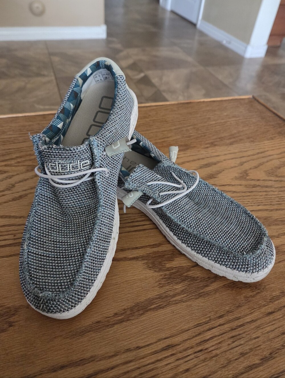 Hey Dude Wally Sox Loafers Blue Black White Woven Checks Slip ons Men’s 9